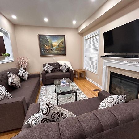 Avid Vacation Palace In Castlemore , Brampton Luaran gambar