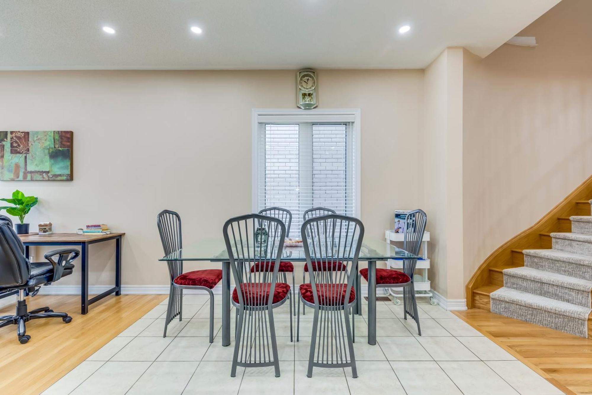 Avid Vacation Palace In Castlemore , Brampton Luaran gambar
