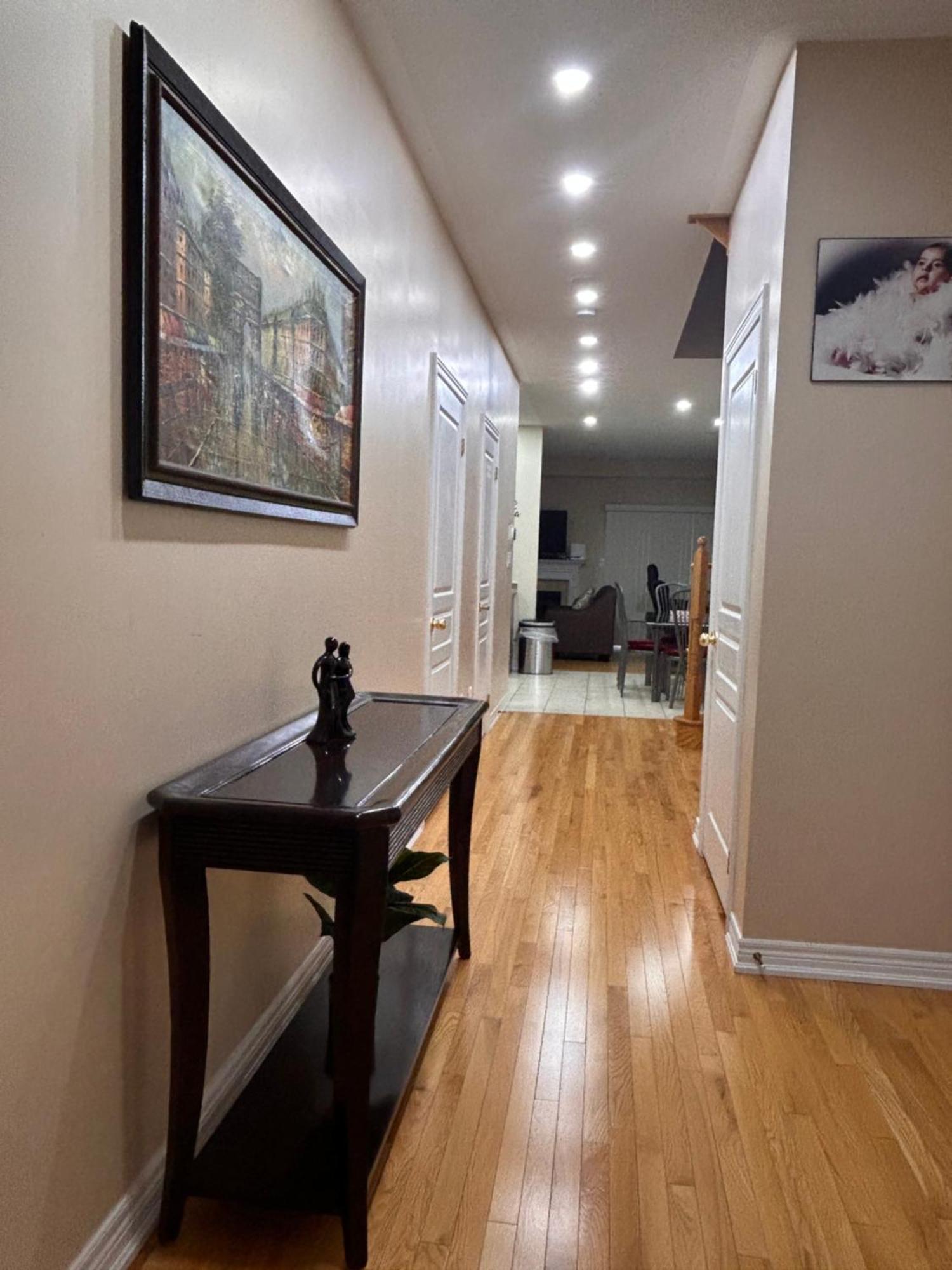 Avid Vacation Palace In Castlemore , Brampton Luaran gambar
